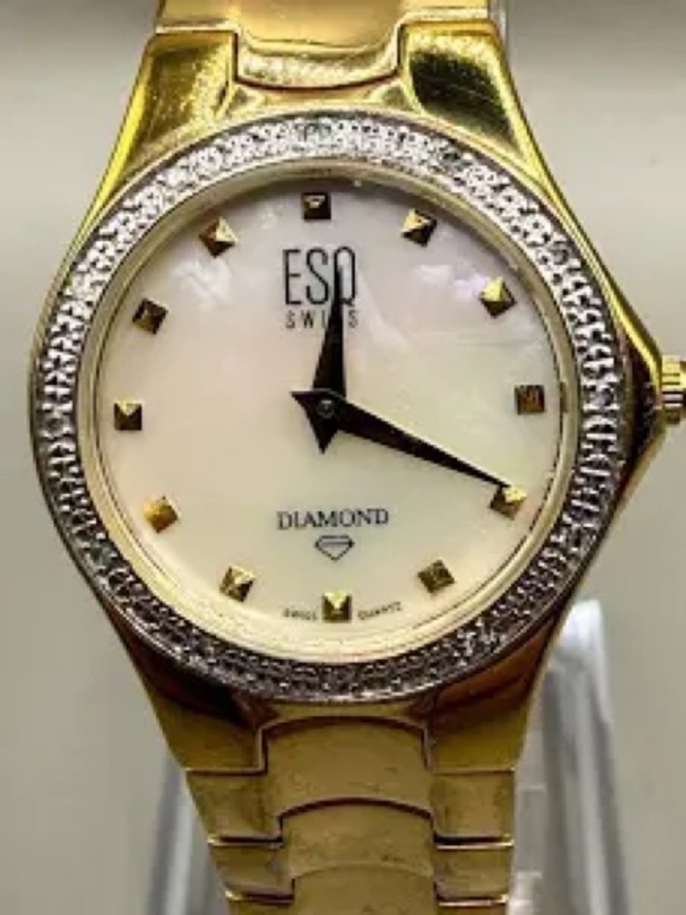 ESQ Swiss Diamond ladies watch. Mother of pearl face with diamonds. Model E5250